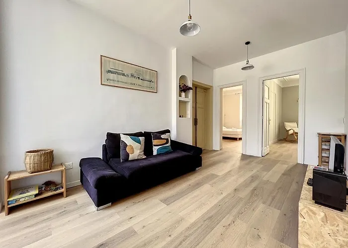 Charmant Appartement Renove - Central & Spacieux - Les Freres De La Loc\'
